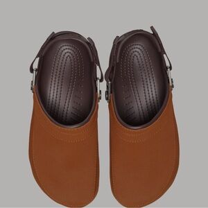 CROCS Brown & Tan Museum of Peace & Quiet Edition NWT W7 M9